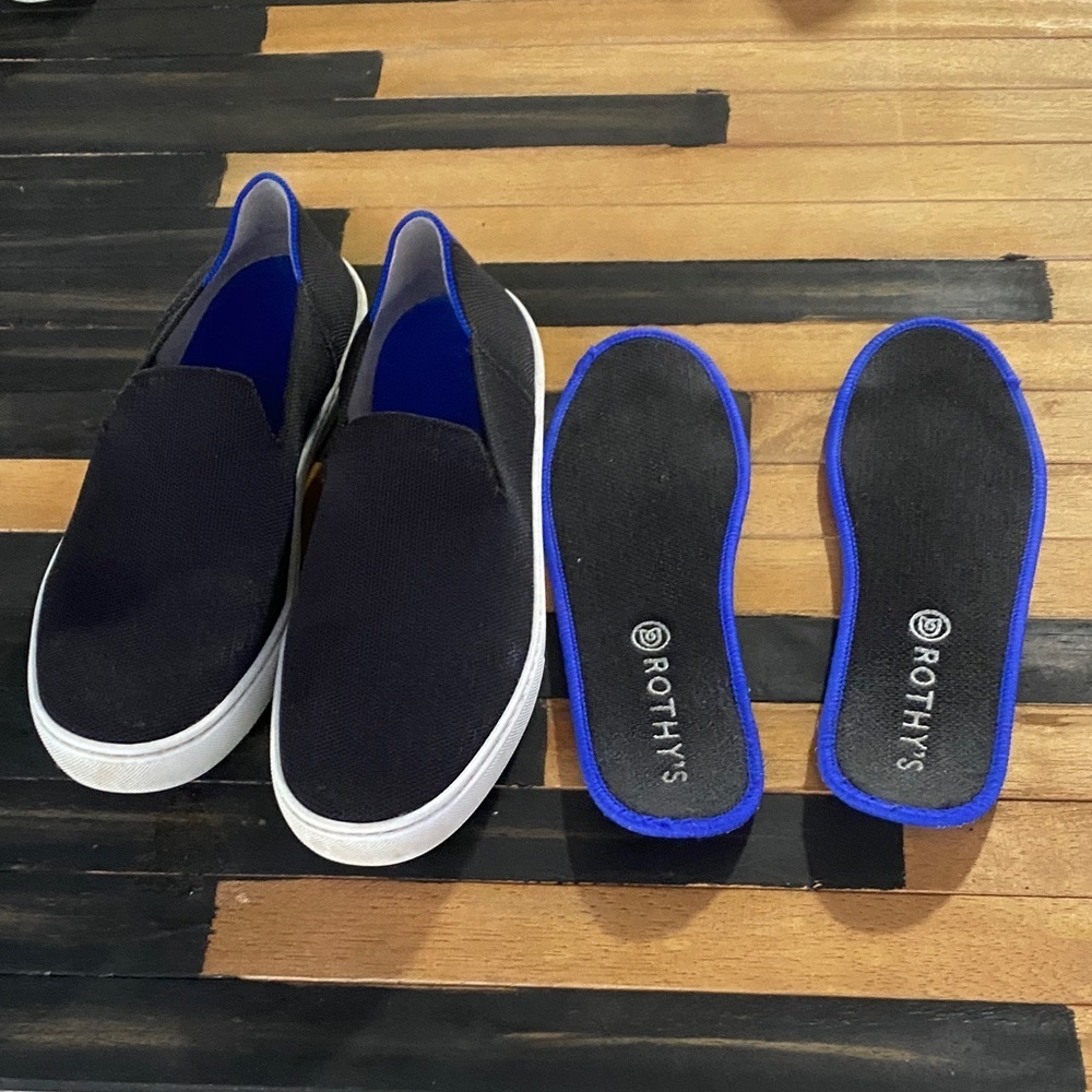 Rothy's The Sneaker Women's Slip On Shoes Black W Blue Trim Recycled Plastic H-2